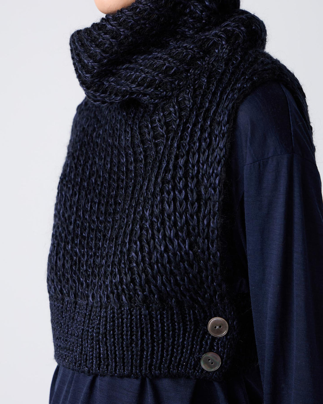 Loose Knitted Silk High Neck Vest