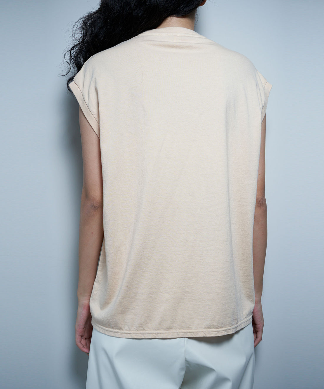 Square Patterned No-sleeve